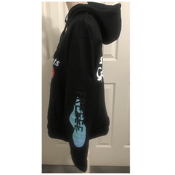 NWOT, I SEE GHOSTS, Black Hoodie Sweatshirt With Kangaroo Pockets - Picture 3 of 6